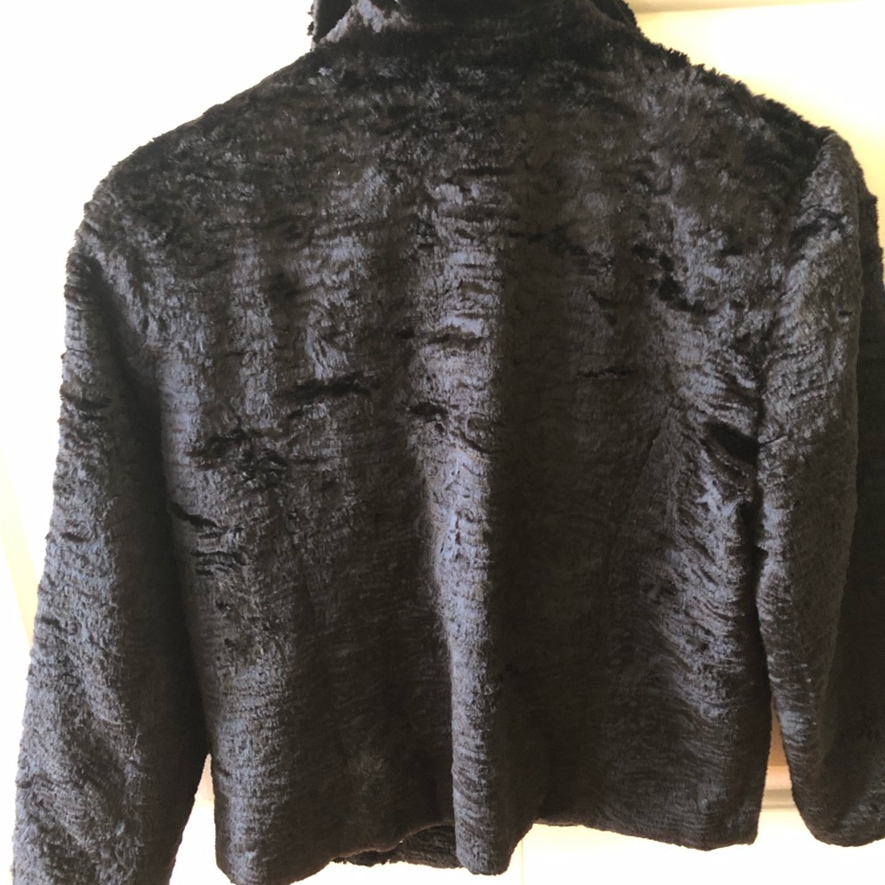 Cropped fur coat - Picture 2 of 3